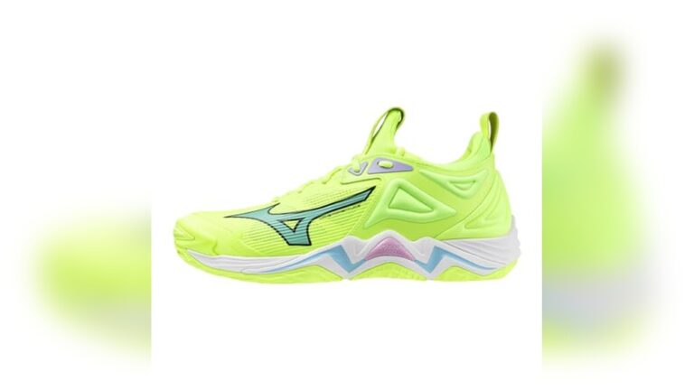 Best Voleyball Shoes for Outside Heater